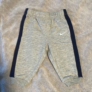 Boys Nike sweatpants